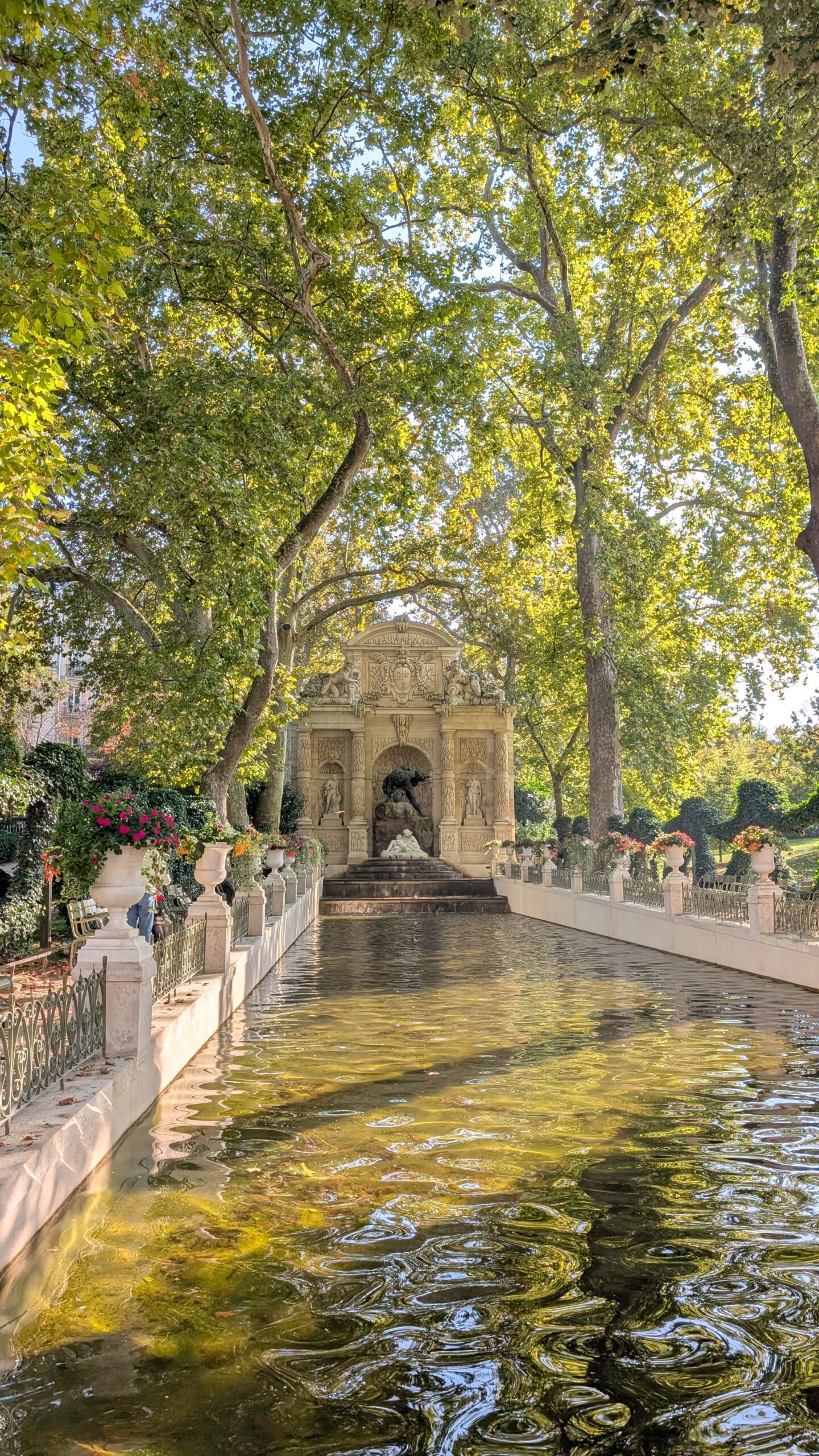 women-only Paris tour