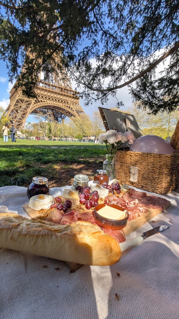 small group Paris tour for women